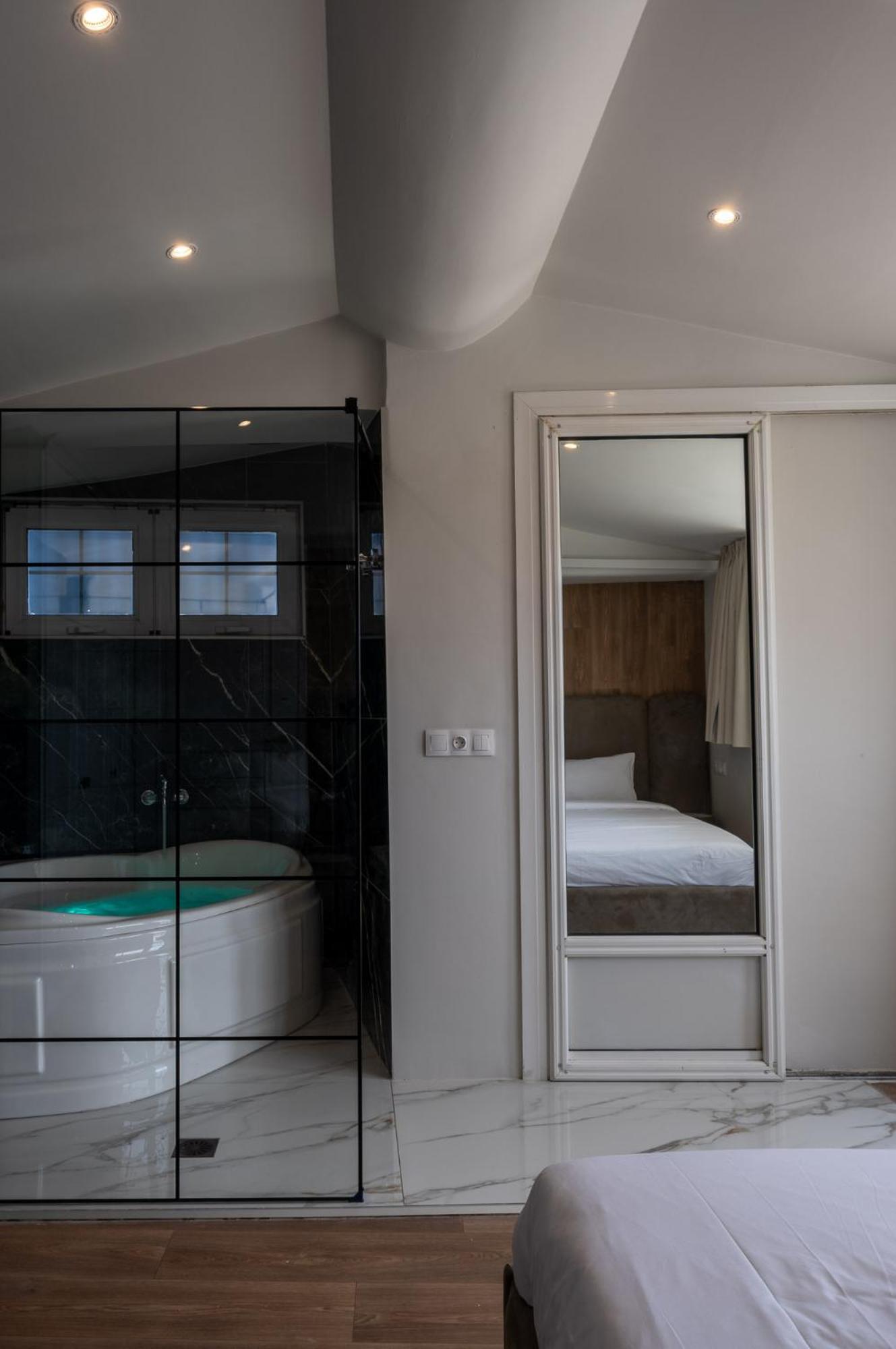Noho Acropolis Suites X Elise , Olivia Athena Bagian luar foto